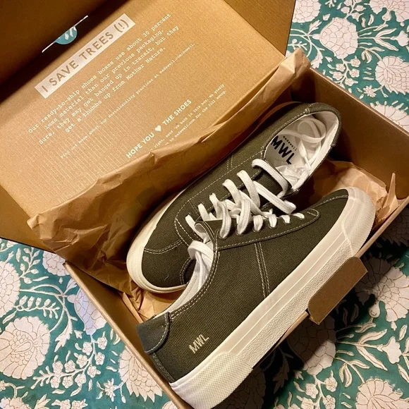 New with tags Madewell canvas low top sneakers in “kale” - Picture 3 of 6